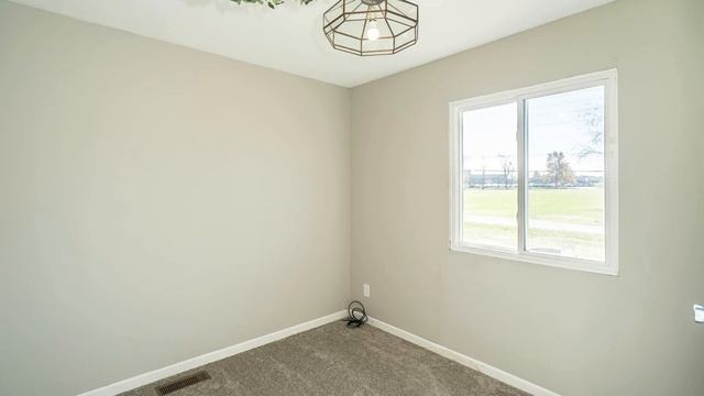 11 Hunting Creek Rd, Saint Peters, MO 63376