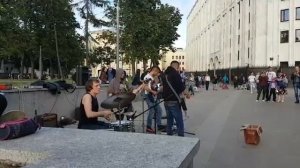 Король и Шут -Лесник  в исполнении уличных музыкантов