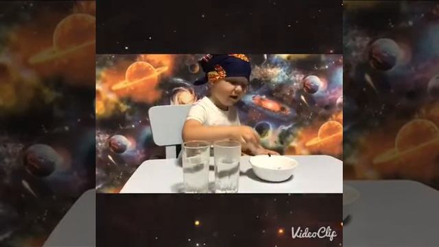 Демид Климов "Движение молекул воды" смотреть онлайн