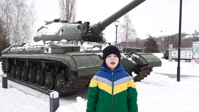 Первоклассник читает стих в поддержку армии России смотреть онлайн