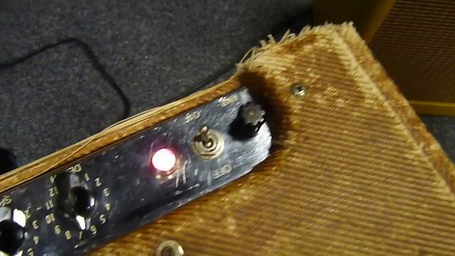 Vintage Fender Vibrolux '58 смотреть онлайн