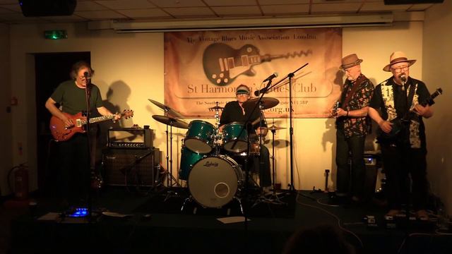 The Low Down Dogs at St Harmonica's Blues Club on Friday 28th May 2021 (Part 2) смотреть онлайн