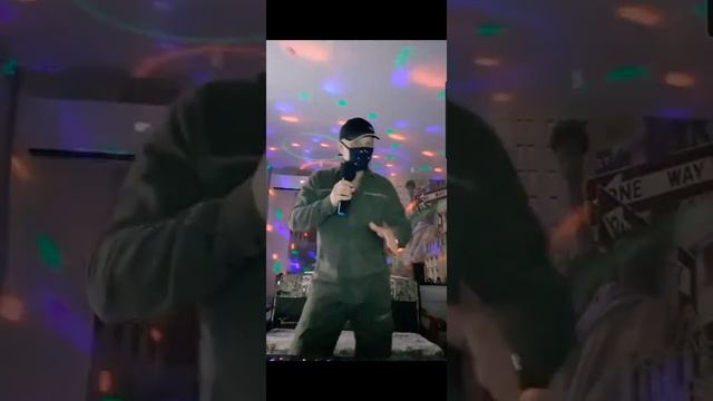 Жесть! Рождение "звЯзды")) Чувак, тебе пилона не хватает!)) смотреть онлайн