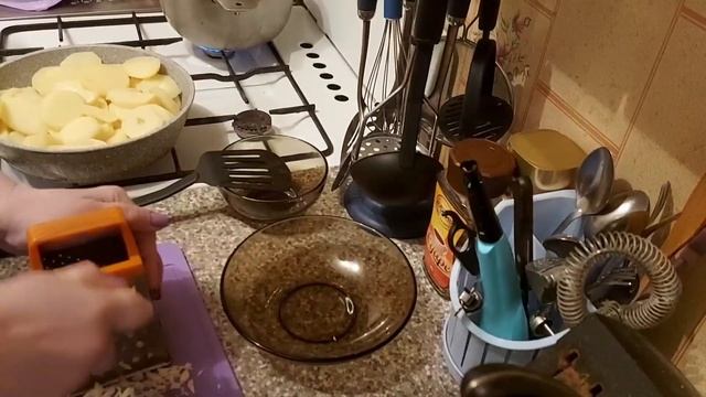 Жареная картошка с сыром / Как вкусно пожарить картошку / Как правильно пожарить картошку смотреть онлайн