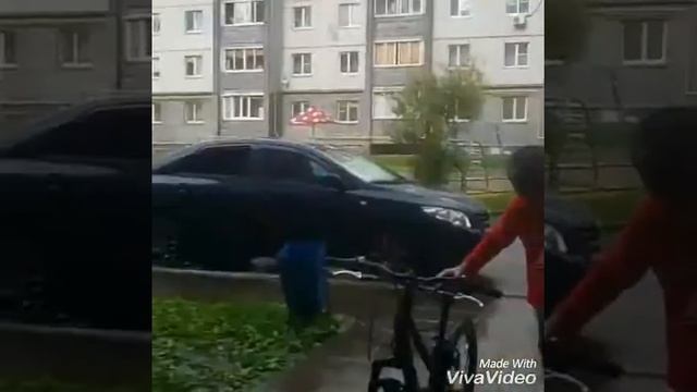 Гопнический тает лёд под дождём. смотреть онлайн