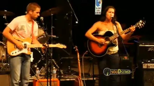 ThingsThatYouDon'tReallyNeed_ShelleyAdams.flv смотреть онлайн
