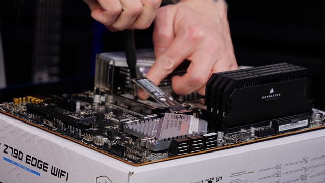 I BUILT A GAMING PC, FULL VIDEO... смотреть онлайн