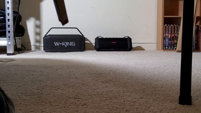 W-King D9 VS Aiwa Exos 3 Max Volume смотреть онлайн
