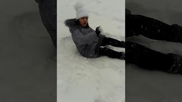 Ухух! Падение с горы 2 смотреть онлайн