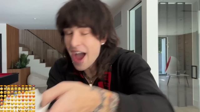 Trying the "Sea Dog" - Wienerschnitzel смотреть онлайн