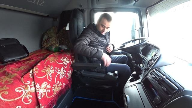 Обзор кабины Мерседес Актрос