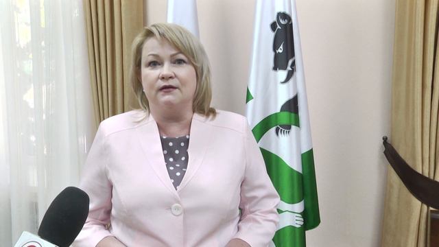 Поздравление Главы ГО Ревда И.А. Тейшевой выпускникам, получившим аттестаты с отличием смотреть онлайн