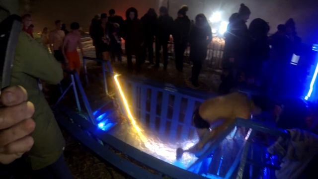КРЕЩЕНИЕ АЛМАТЫ 2018, ПРОРУБЬ КУПАНИЕ смотреть онлайн