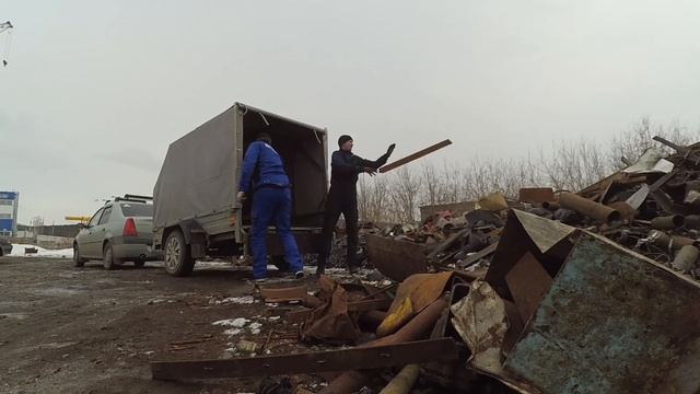 СДАЕМ МЕТАЛЛ!!! (МЫ БОГАТЫ!!!)