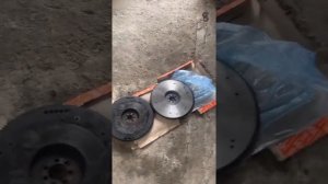 Меняем облегчённый маховик на стоковый , на уаз 469 , мотор 417 .  Разница 2 кг .