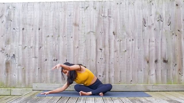 | QUIET THE MIND | DEEP HIP-OPENING PRACTICE | DAY 04 | 07 DAY YOGA CHALLENGE | смотреть онлайн