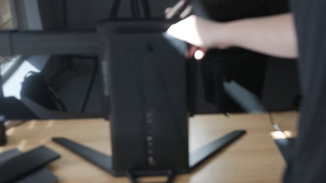 Is the Corsair Xeneon Flex OLED Display For You? смотреть онлайн