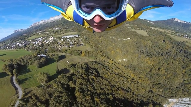 Эпичный полет в вингсьюте смотреть онлайн