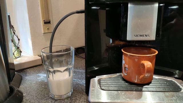 Siemens EQ.9 Problem Milchschaum смотреть онлайн
