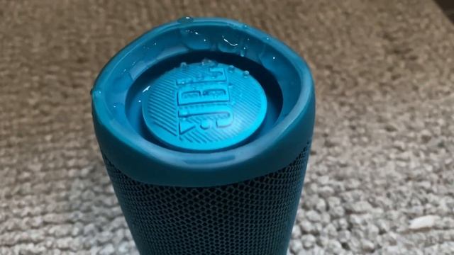 JBL Flip 5 - WATER!!! смотреть онлайн
