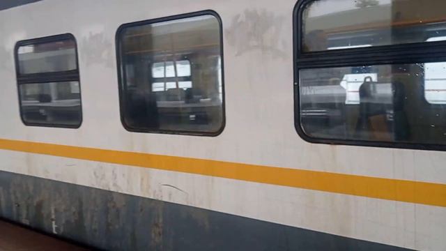 Отправление электропоезда ЭП2Д-0005 с сообщением Москва(Киевский-Вокзал)-Солнечная. смотреть онлайн