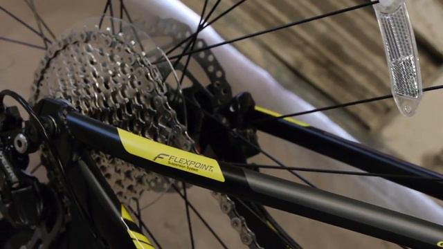 2018 GIANT STANCE 2 🚴 😀 | Bicycle Warehouse смотреть онлайн