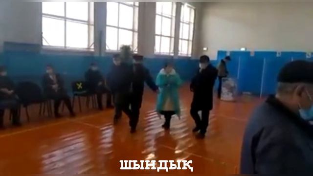 Нұр Отанның бақылаушылары вбросты ұстаудың орнына өздері вброс тастап жүр.Түркістан обл смотреть онлайн