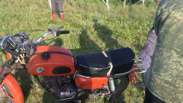 На мотоциклах на гору ЧИТЫГЫЗ близ озера Большое, Шарыповского района смотреть онлайн