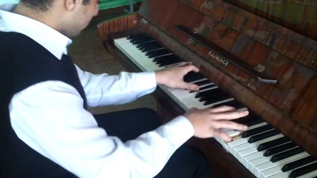 Requiem for a Dream on piano (Реквием по мечте на фортепиано) смотреть онлайн