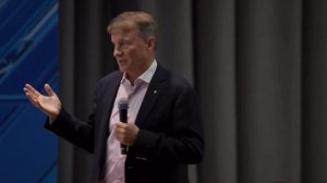 Греф: человек в системе — слабое место, его нужно убрать