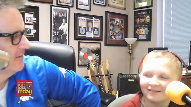 Apps, Websites, Fun! 209 - The Kid Is Enraged - Kid Friday смотреть онлайн