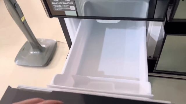 Review tủ lạnh Hitachi R-WXC62N dung tích 620L смотреть онлайн