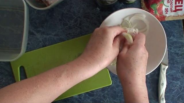 Рецепт: Маринованная сельдь с луком смотреть онлайн