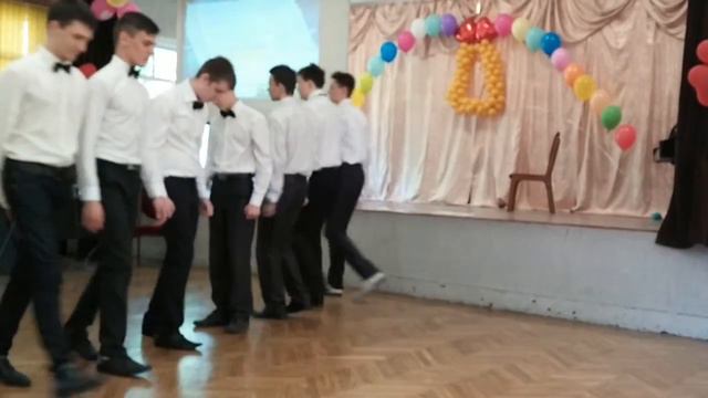 Последний звонок. Информатика смотреть онлайн