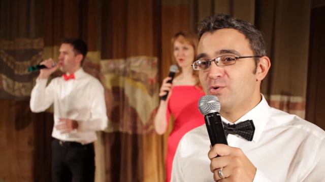 VOICES BAND (Гашнева А., Южинов Е., Кулагина А., Осенков И.) -  Последний час декабря