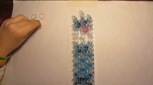 1 часть плетем 3D змейку из резинок