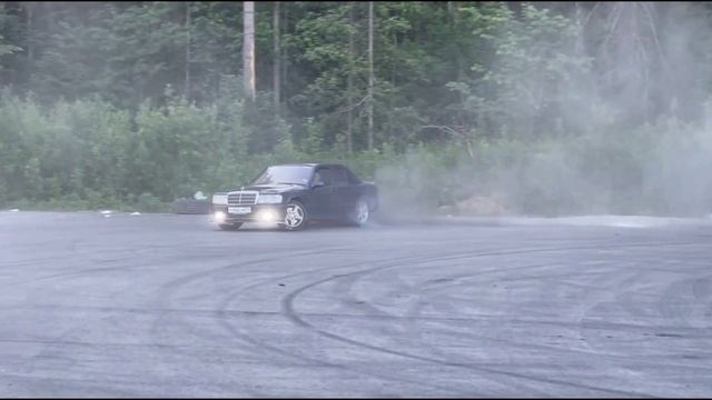 Mercedes W201 м111 турбо,дрифт