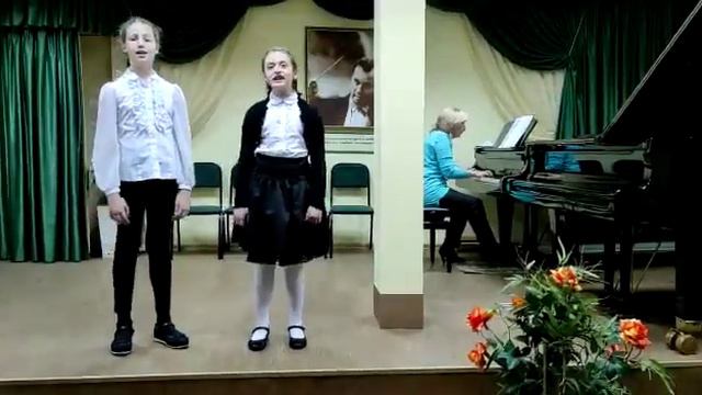 Дуэт Королева София, Егорова Таисия "Из чего наш мир состоит" смотреть онлайн