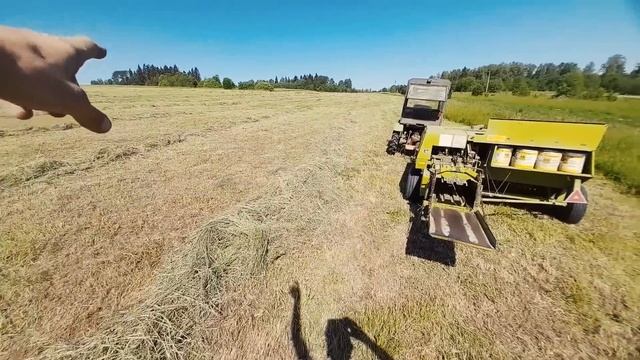 Суровая работа для минитрактора. Пресс подборщик и роторная косилка смотреть онлайн