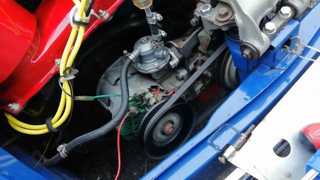 Vintage Fiat 500: Checking And Adjusting The Fan Drive Belt / ファンベルト調整 旧フィアット500 チンクエチェント