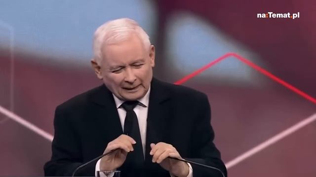 Kaczyński otworzył worek z obietnicami: 800 plus, darmowe leki i autostrady смотреть онлайн