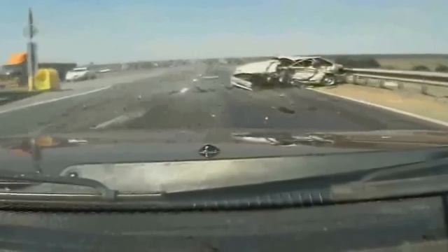 Brutal Crash on Highway! смотреть онлайн
