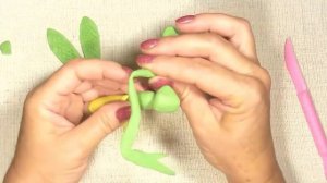 Насекомые из пластилина. БОГОМОЛ. Видео мастер класс по лепке.