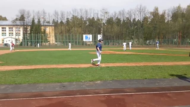 Двойной хоум ран от Кардинала смотреть онлайн