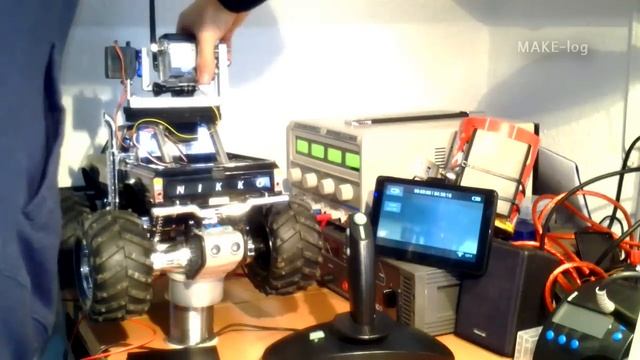 MAKElog#6 Demonstration of RC Truck FPV control. Ultrasonic automatic breaking and OLED смотреть онлайн