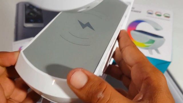 LED WIRELESS CHARGING SPEAKER ? | And AMAZING USEFUL PRODUCT?? смотреть онлайн