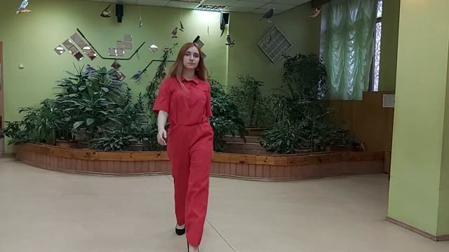 Герасименко Екатерина представляет комбинезон "Палаццо" смотреть онлайн
