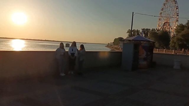 Шарманщик на набережной Хабаровска