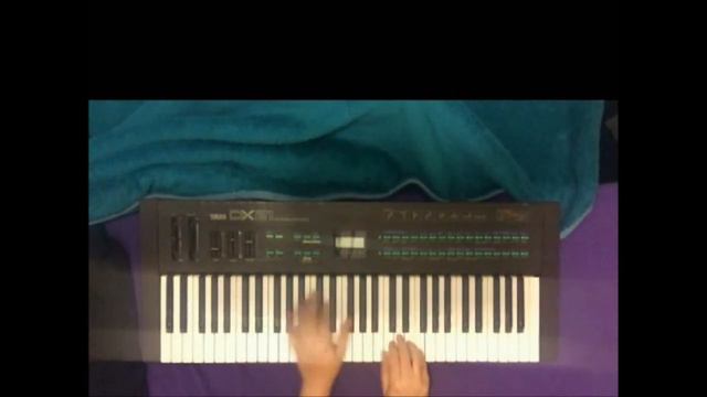 Yamaha DX 21 Demo - Sound Group 3 - Organs смотреть онлайн