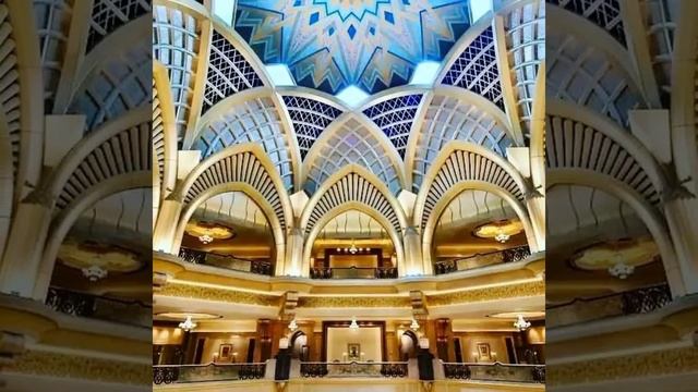 Emirates Palace в Абу Даби / Наш Инстаграм смотреть онлайн